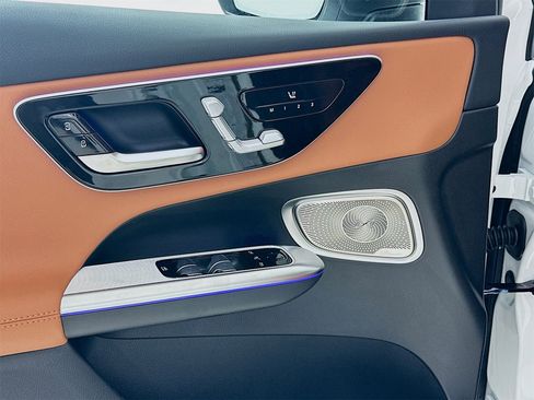 New 2026 Mercedes-Benz GLC 300 4MATIC image 19