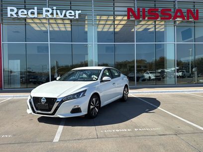 Used 2021 Nissan Altima 2.5 SV