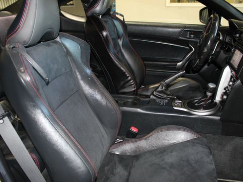 Used 2015 Subaru BRZ Limited w/ Popular Package #1B RWD image 22