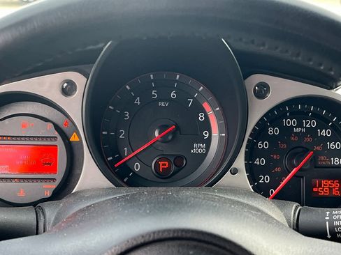 Used 2013 Nissan 370Z Touring w/ Sport Pkg image 26