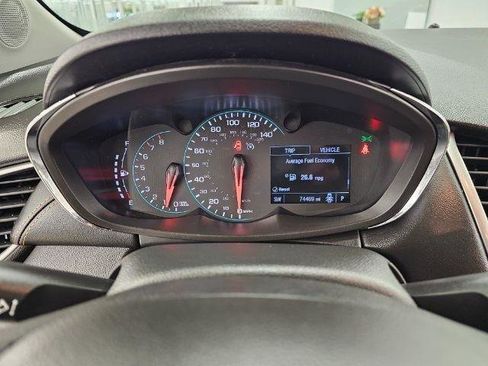 Used 2020 Chevrolet Trax LS w/ Tint and Cruise Package AWD/4WD image 18