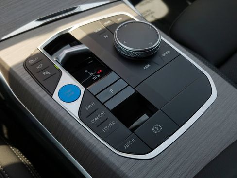New 2026 BMW i4 eDrive40 w/ Premium Package RWD image 9