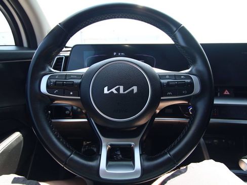 Used 2024 Kia Sportage EX FWD image 18