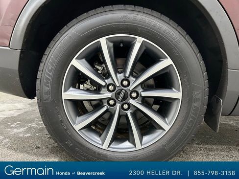 Used 2022 Lincoln Nautilus FWD image 12