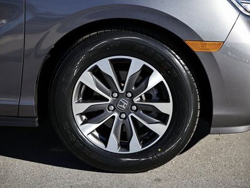 Used 2024 Honda Odyssey EX-L image 12