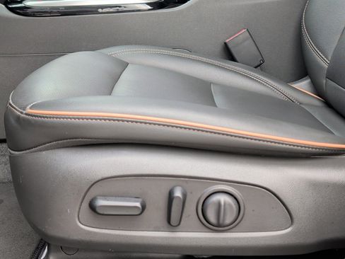 Used 2025 Buick Envista Avenir FWD image 10