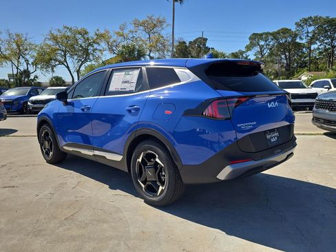 New 2026 Kia Sportage EX image 6