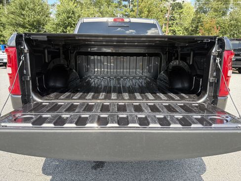 Used 2025 RAM 1500 Big Horn AWD/4WD image 22