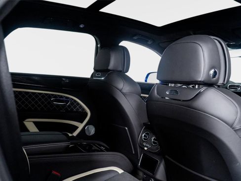Used 2022 Bentley Bentayga Speed image 59
