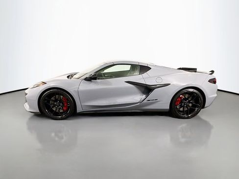 Used 2025 Chevrolet Corvette Z06 RWD image 4