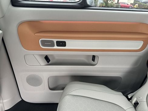 New 2025 Volkswagen ID. Buzz 1st Edition RWD image 25