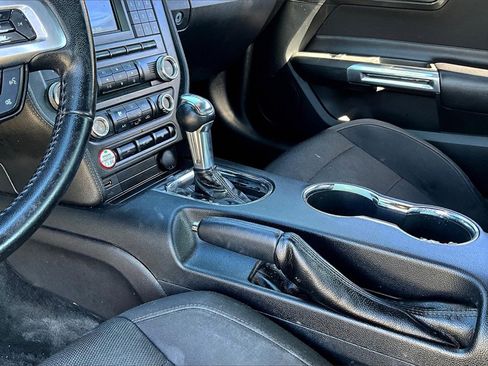 Used 2016 Ford Mustang Coupe image 10