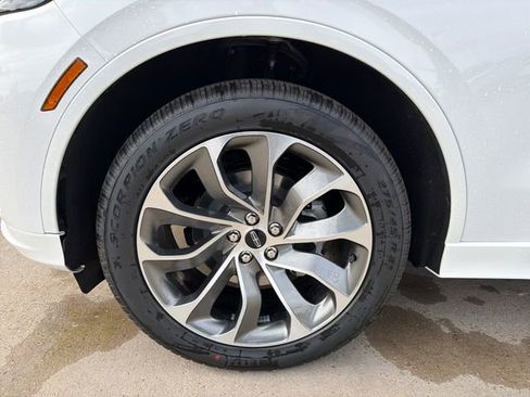 New 2026 Lincoln Aviator AWD image 11