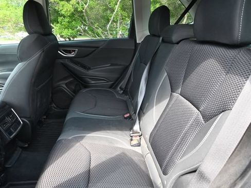 Used 2020 Subaru Forester Premium w/ Popular Package #1 AWD/4WD image 9