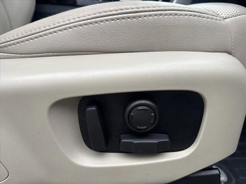 Used 2019 Land Rover Discovery HSE AWD/4WD image 20