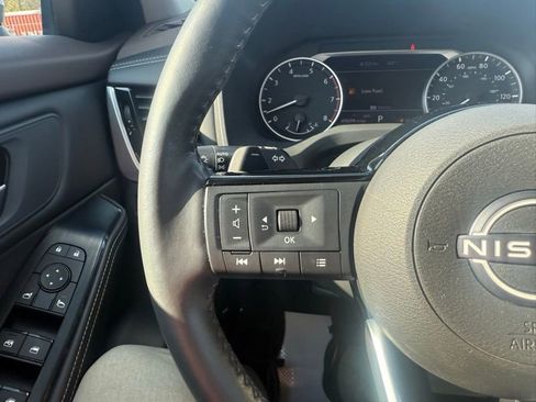 Used 2022 Nissan Rogue SV w/ SV Premium Package AWD/4WD image 22