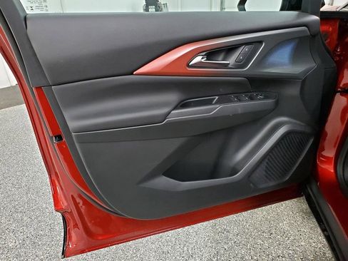 New 2025 Chevrolet Equinox EV RS image 13