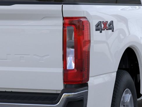 New 2026 Ford F250 XLT AWD/4WD image 21