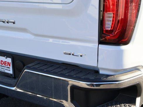 New 2026 GMC Sierra 1500 SLT w/ SLT Premium Package image 8