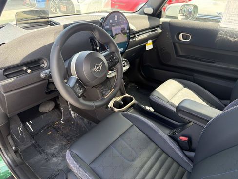 Used 2026 MINI Cooper S FWD image 9