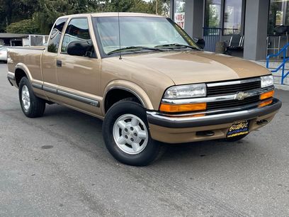 Used 1999 Chevrolet S10 Pickup LS w/ Preferred Equipment Group