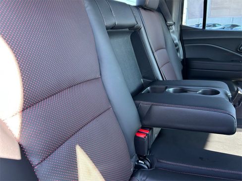 New 2026 Honda Ridgeline Black Edition image 18