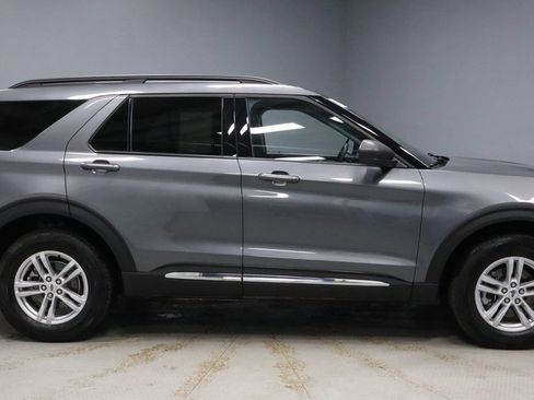 Certified 2023 Ford Explorer XLT w/ Equipment Group 202A image 6