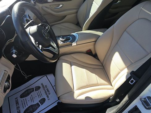 Used 2019 Mercedes-Benz C 300 Sedan image 10