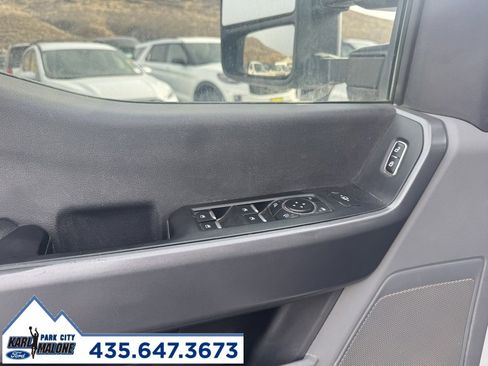 Used 2023 Ford F250 XLT w/ FX4 Off-Road Package image 12