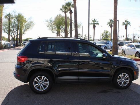 Used 2017 Volkswagen Tiguan S image 6