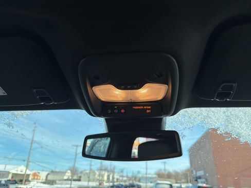 Used 2024 Chevrolet Colorado LT w/ LT Convenience Package III image 23