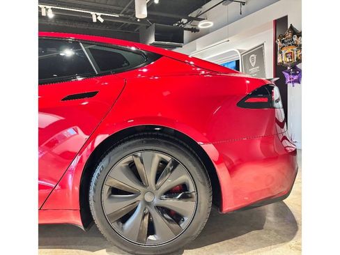 Used 2024 Tesla Model S Plaid image 11