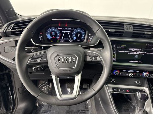 Used 2025 Audi Q3 2.0T Premium w/ Convenience Package AWD/4WD image 13