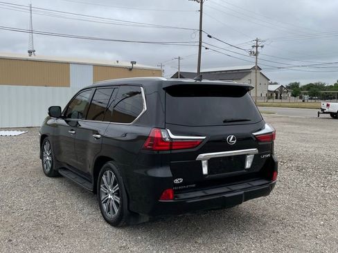 Used 2016 Lexus LX 570 4WD w/ Luxury Package image 5
