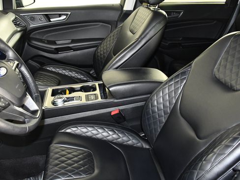 Used 2024 Ford Edge Titanium AWD/4WD image 37