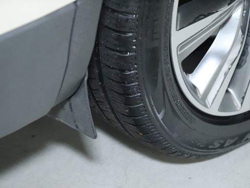 Used 2016 Lincoln MKX Reserve w/ Climate Package image 38