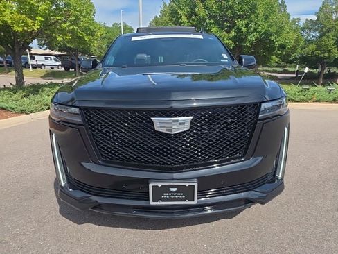 Certified 2023 Cadillac Escalade Sport Platinum w/ LPO, ONYX Package AWD/4WD image 15