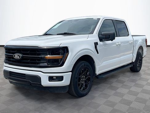 Used 2024 Ford F150 XLT w/ XLT Black Appearance Package RWD image 7