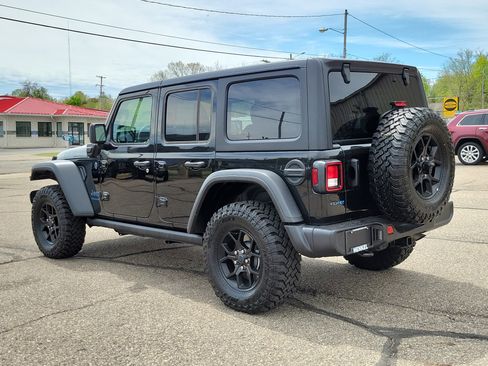 Used 2025 Jeep Wrangler Unlimited Sport S 4xe AWD/4WD image 3
