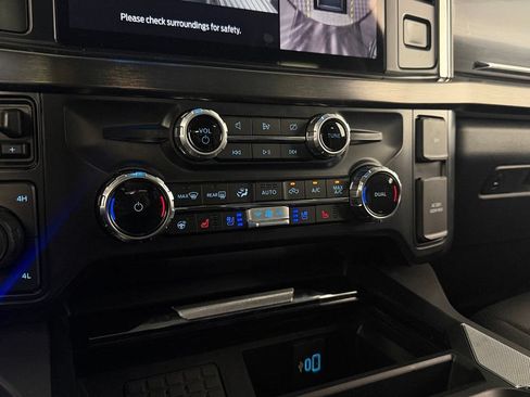 Used 2024 Ford F250 Lariat AWD/4WD image 17