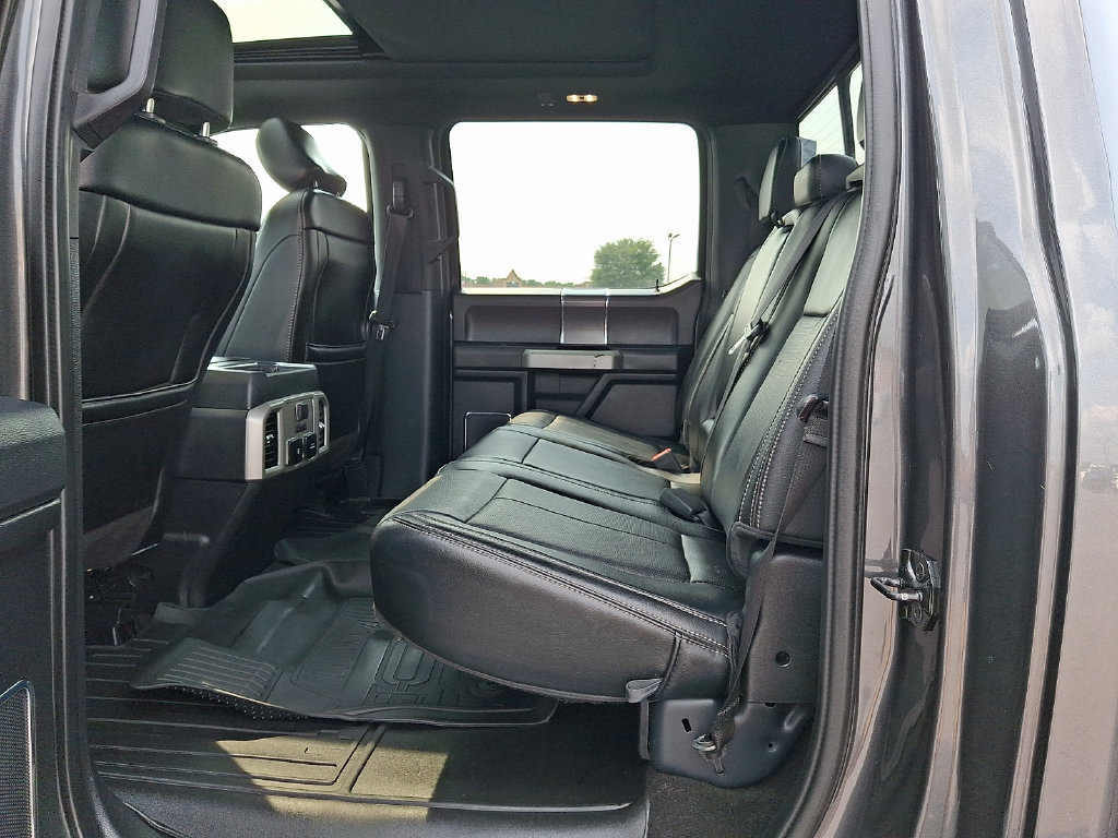 Used 2019 Ford F150 Lariat w/ Equipment Group 502A Luxury AWD/4WD image 10