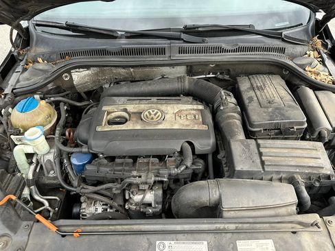 Used 2013 Volkswagen Jetta GLI Autobahn FWD image 19