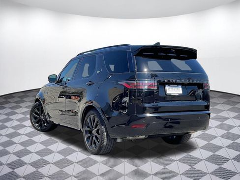 Used 2024 Land Rover Discovery Dynamic SE AWD/4WD image 11