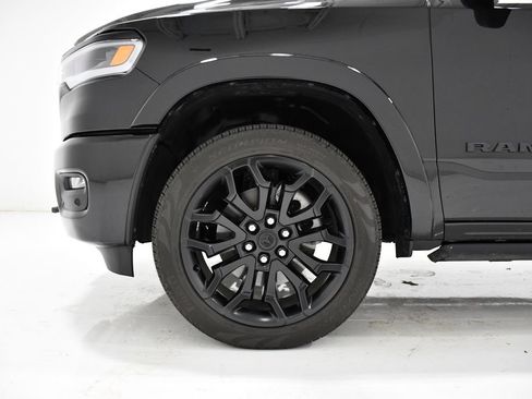 Used 2025 RAM 1500 Limited AWD/4WD image 7
