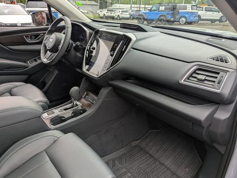 Used 2023 Subaru Ascent Touring AWD/4WD image 44