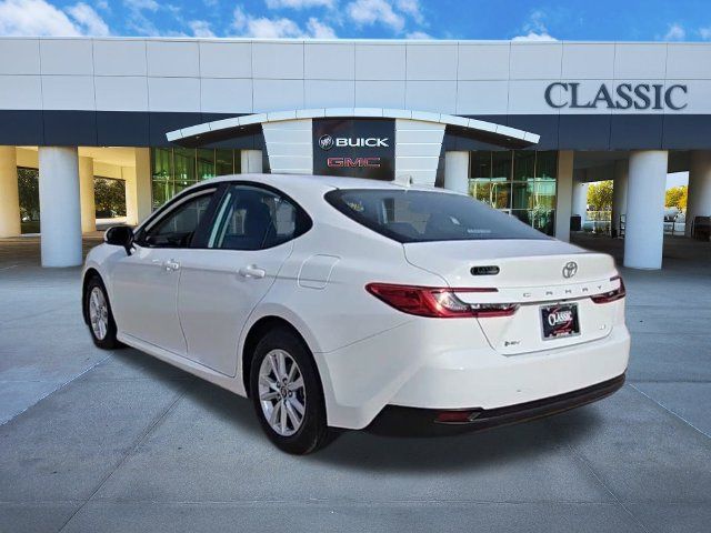 Used 2025 Toyota Camry LE FWD image 7