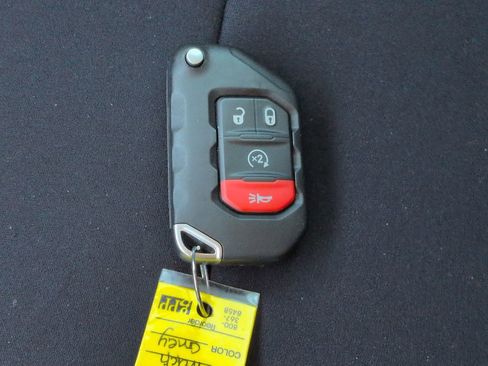 Certified 2021 Jeep Gladiator Rubicon image 28