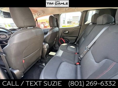 Used 2016 Jeep Renegade Trailhawk AWD/4WD image 13