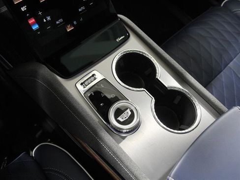 New 2026 Cadillac Vistiq Premium Luxury image 15