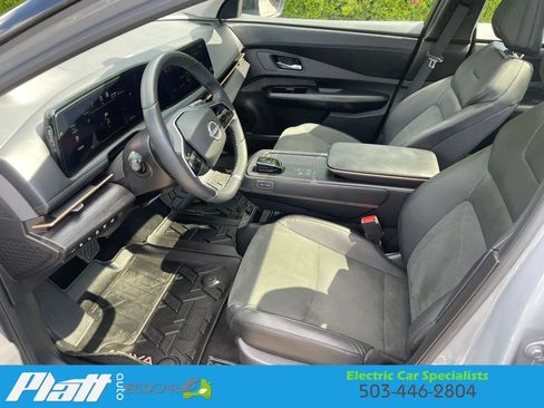 Used 2023 Nissan Ariya FWD image 22